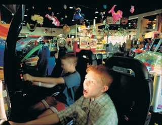 attr_arcade_race